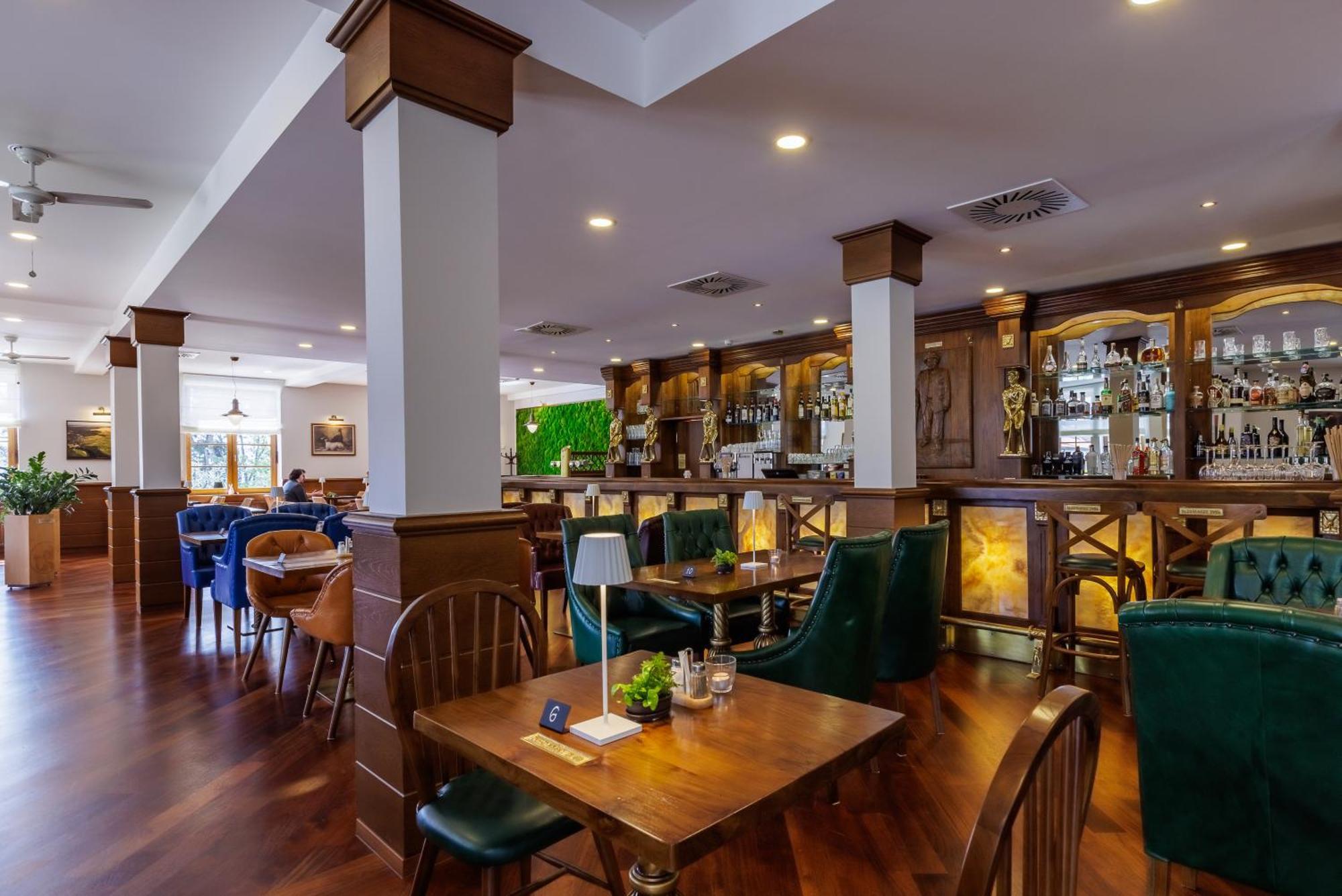 Darovansky Dvur - Wellness & Golf Hotel Браси Экстерьер фото