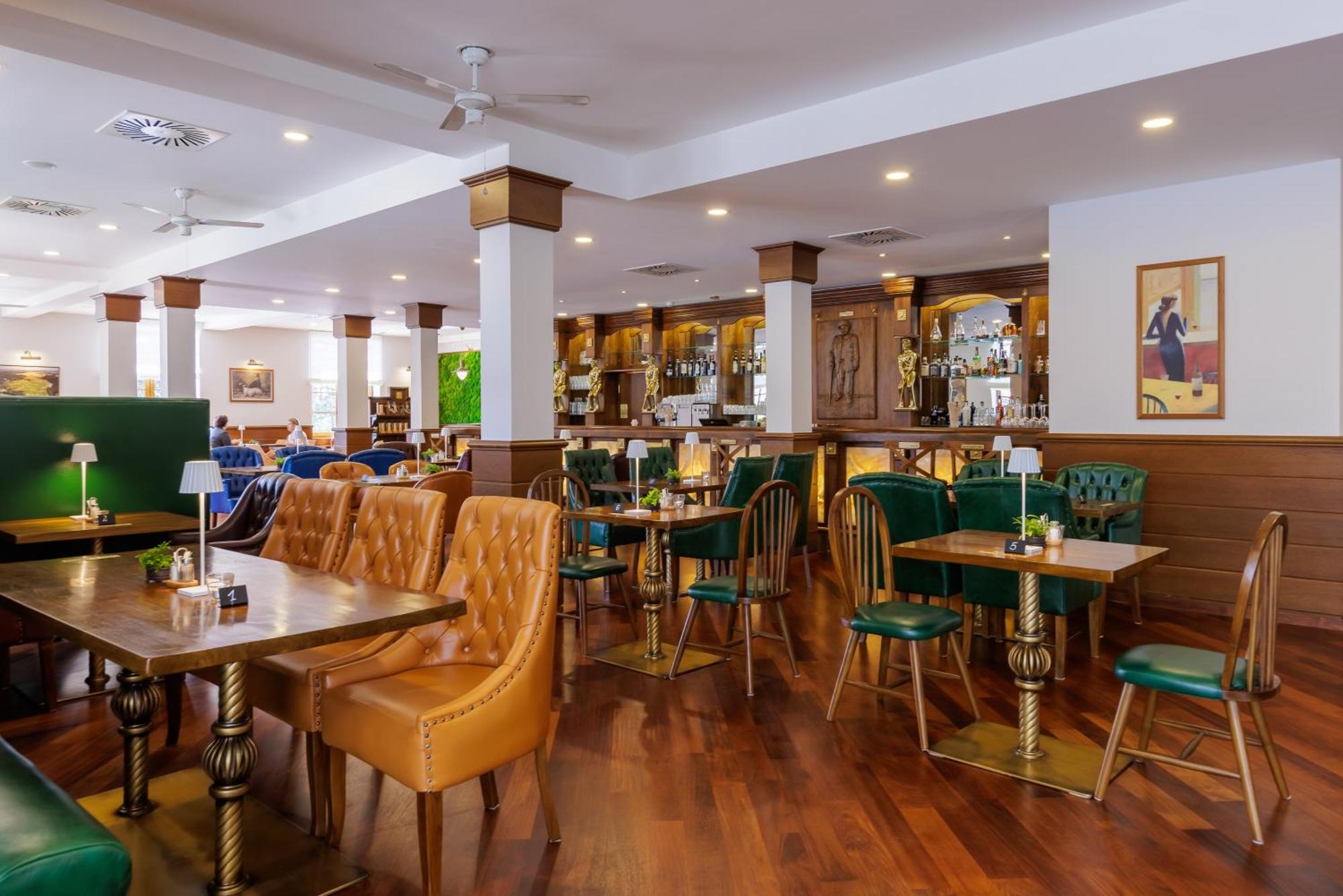 Darovansky Dvur - Wellness & Golf Hotel Браси Экстерьер фото