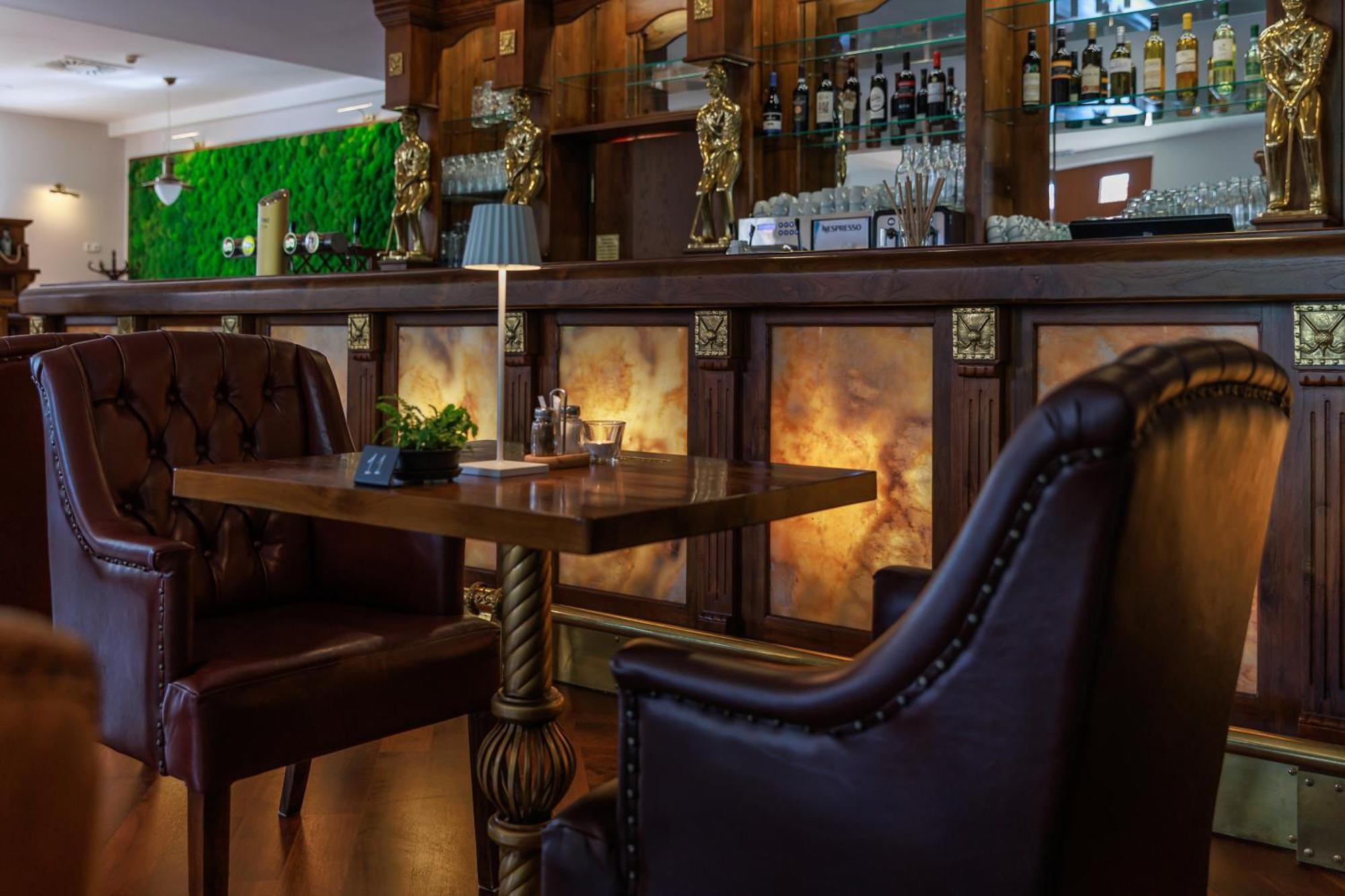 Darovansky Dvur - Wellness & Golf Hotel Браси Экстерьер фото