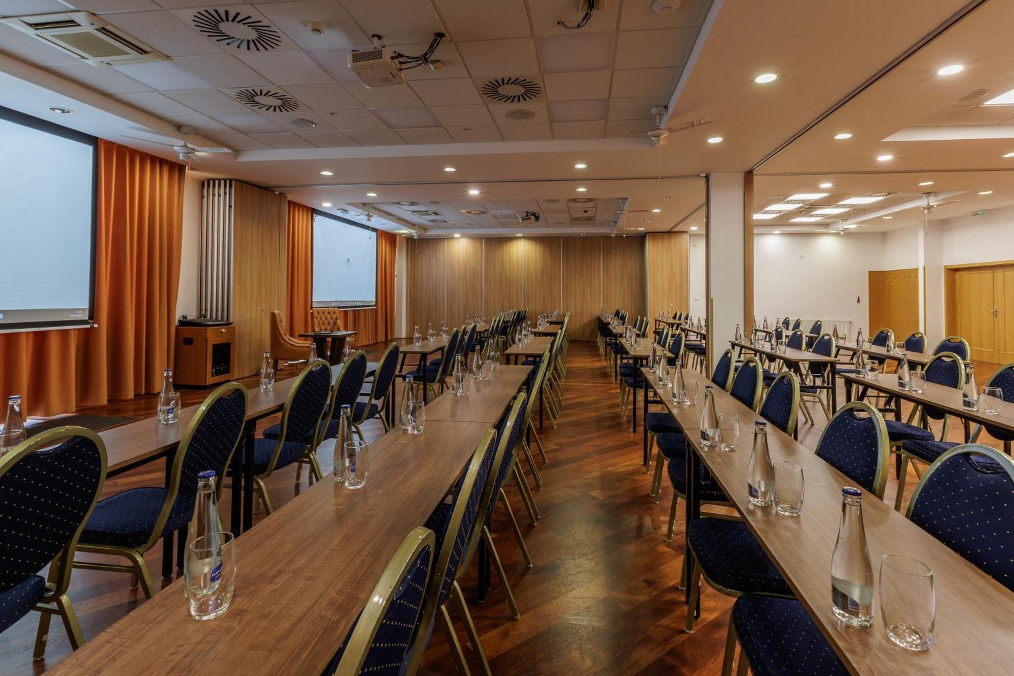 Darovansky Dvur - Wellness & Golf Hotel Браси Экстерьер фото